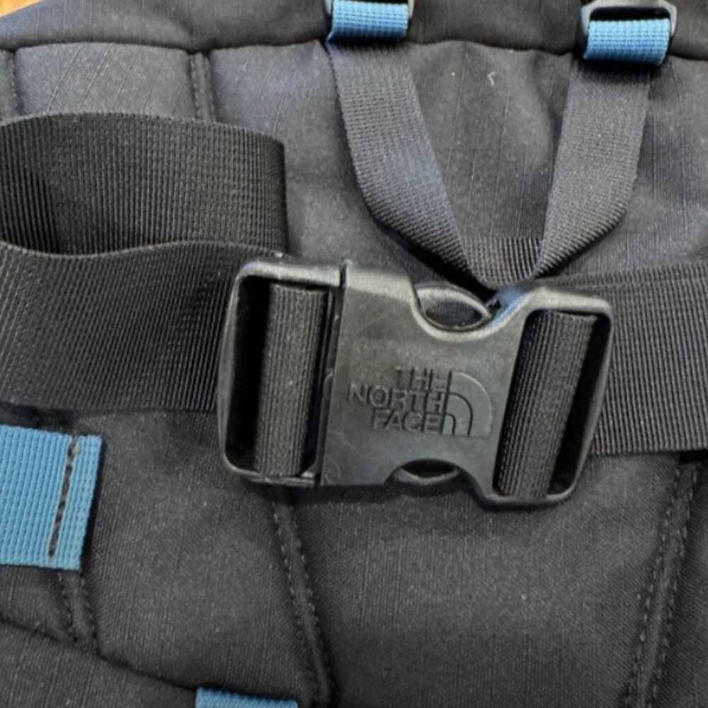 North Face Lumbar Blue Black Waist Sling Bag Fanny Pack Water Bottle Pockets - Picture 10 of 12